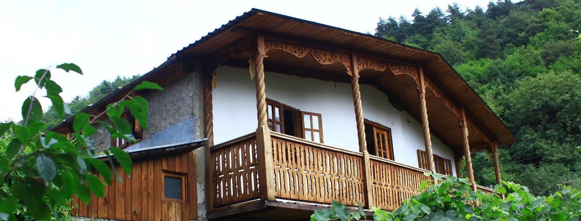 Guest House Gallery Oni ภายนอก รูปภาพ